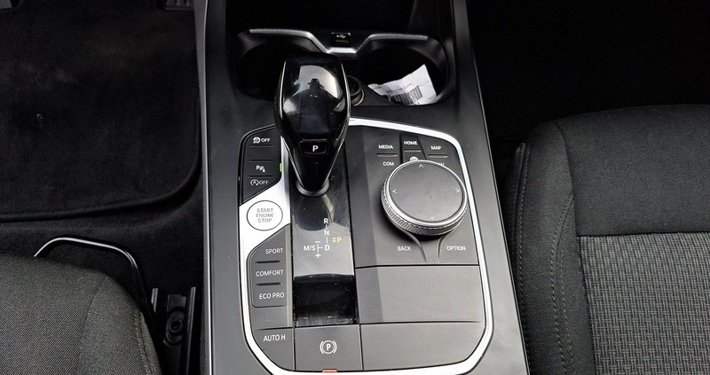 BMW Seria 1 cena 91900 przebieg: 91181, rok produkcji 2020 z Swarzędz małe 277